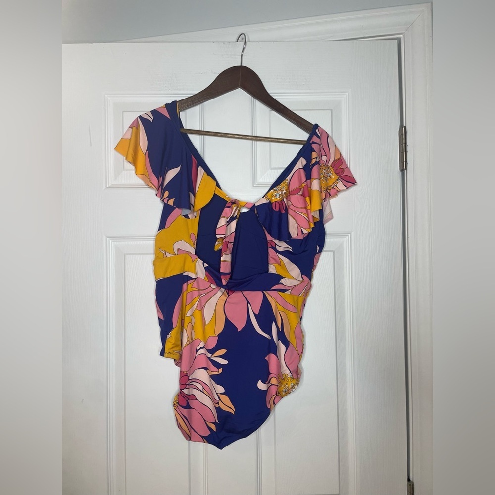 Trina Turk womens Breeze Ruffle One-piece - size 14 - Picture 4 of 6